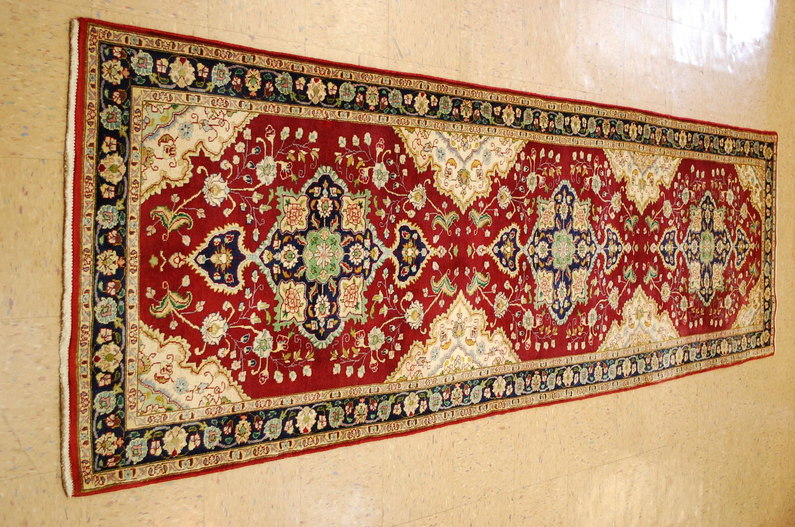 c1930s ANTIQUE SUPER DETAILED TABRZ LONG RUG RUNNER (1 of 11)