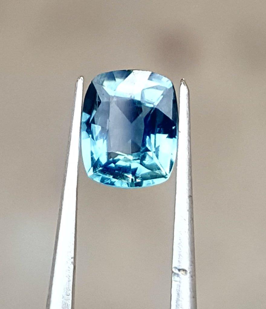 7.5 Carats Pear Shape Natural Rutile Quartz 20X10X6 mm (1 of 4)