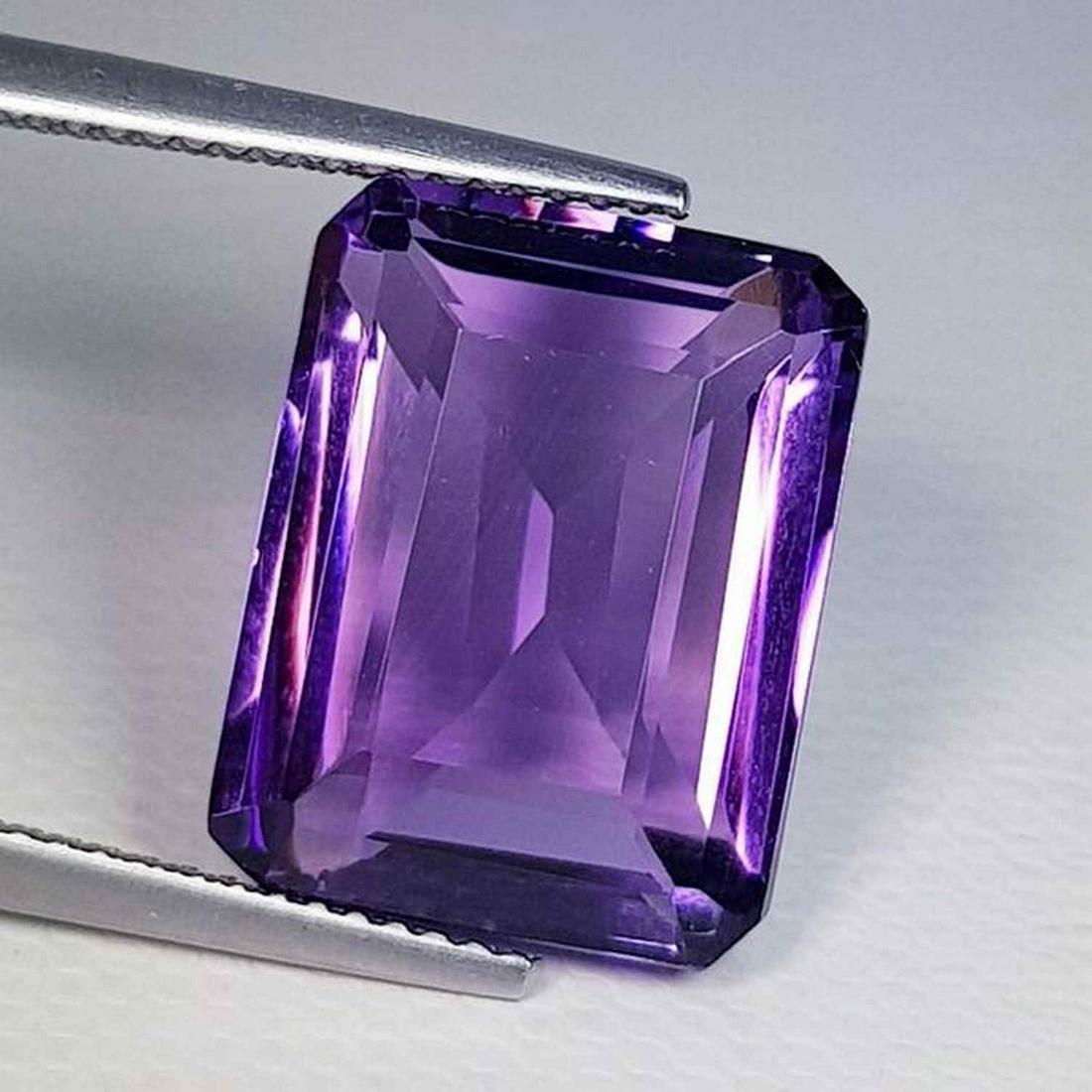 Natural Amethyst Emerald Cut 13.20 ct (1 of 6)