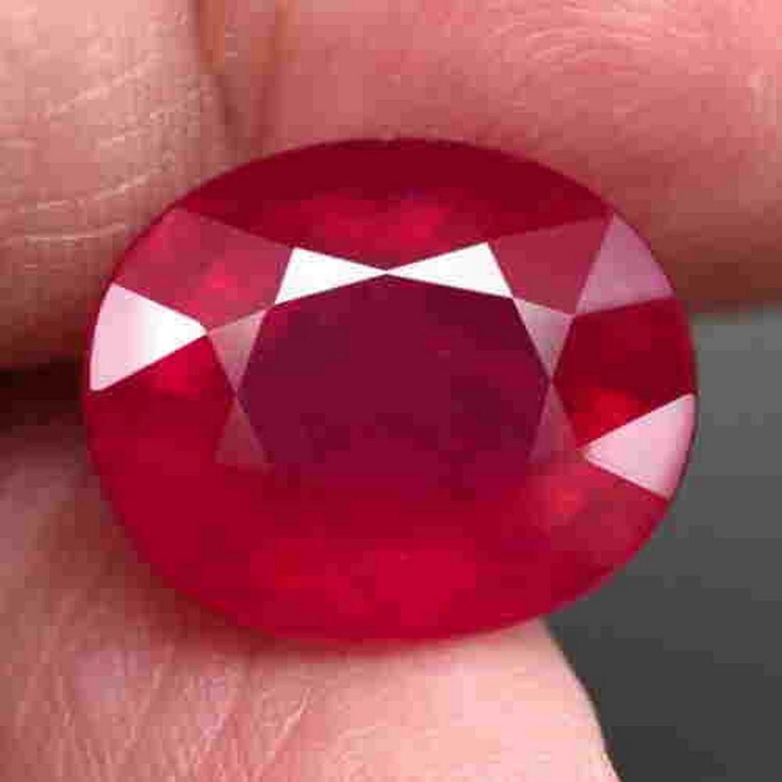4,82 cts Natural Luminous Oval Hot Pink Red Ruby (1 of 3)