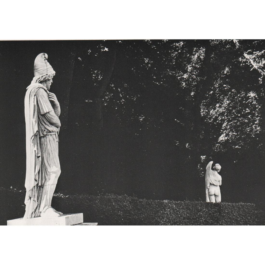 ROBERT DOISNEAU - Barbarian prisoner & Callipygian: No Reserve! Artist: ROBERT DOISNEAU Print Title: Barbarian prisoner & Callipygian Venus, Versailles 1966 Medium: Sheet-fed Gravure Printing Date: 1970's Printed in France Image Size: 4.75 x 6.75 inche