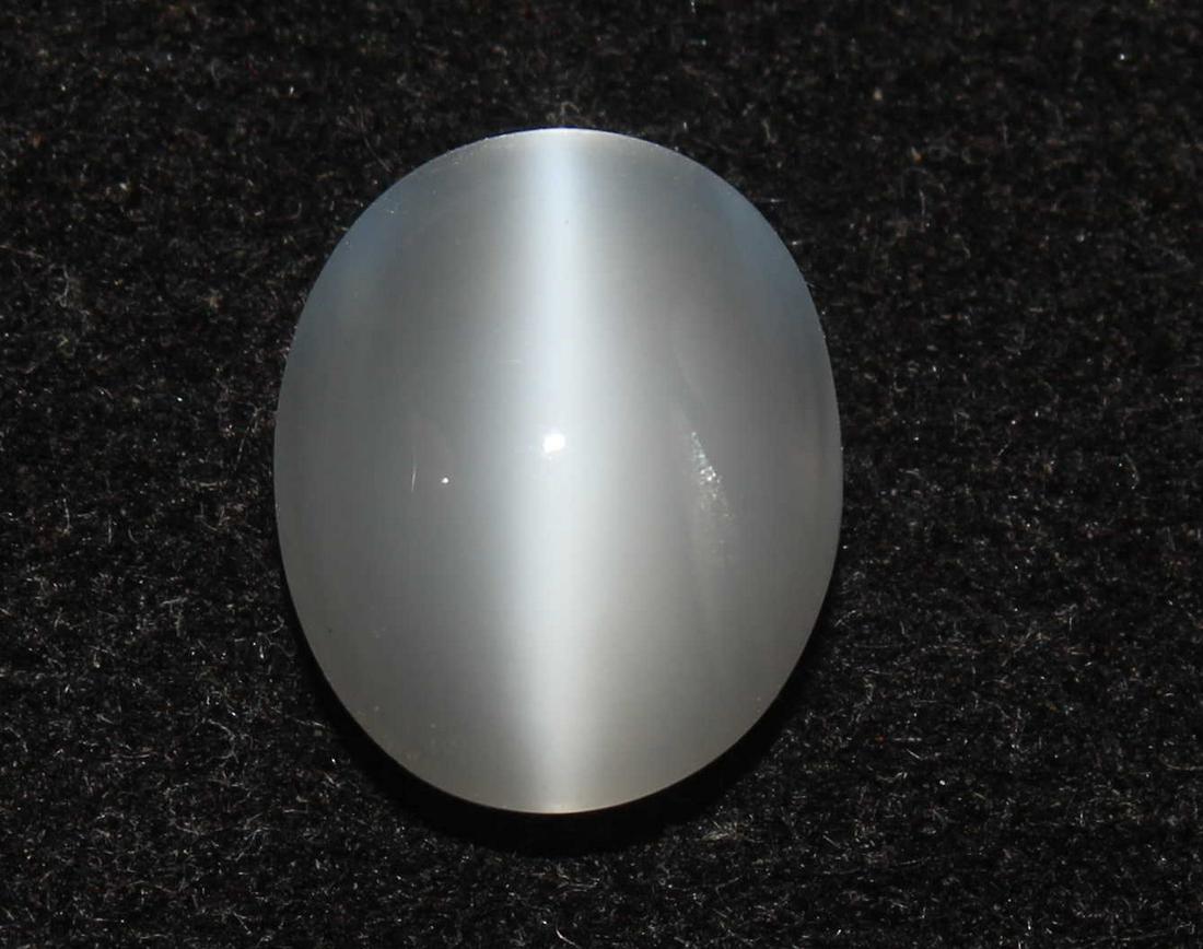 3.51 Ct Natural Moonstone Cat's Eye (1 of 2)