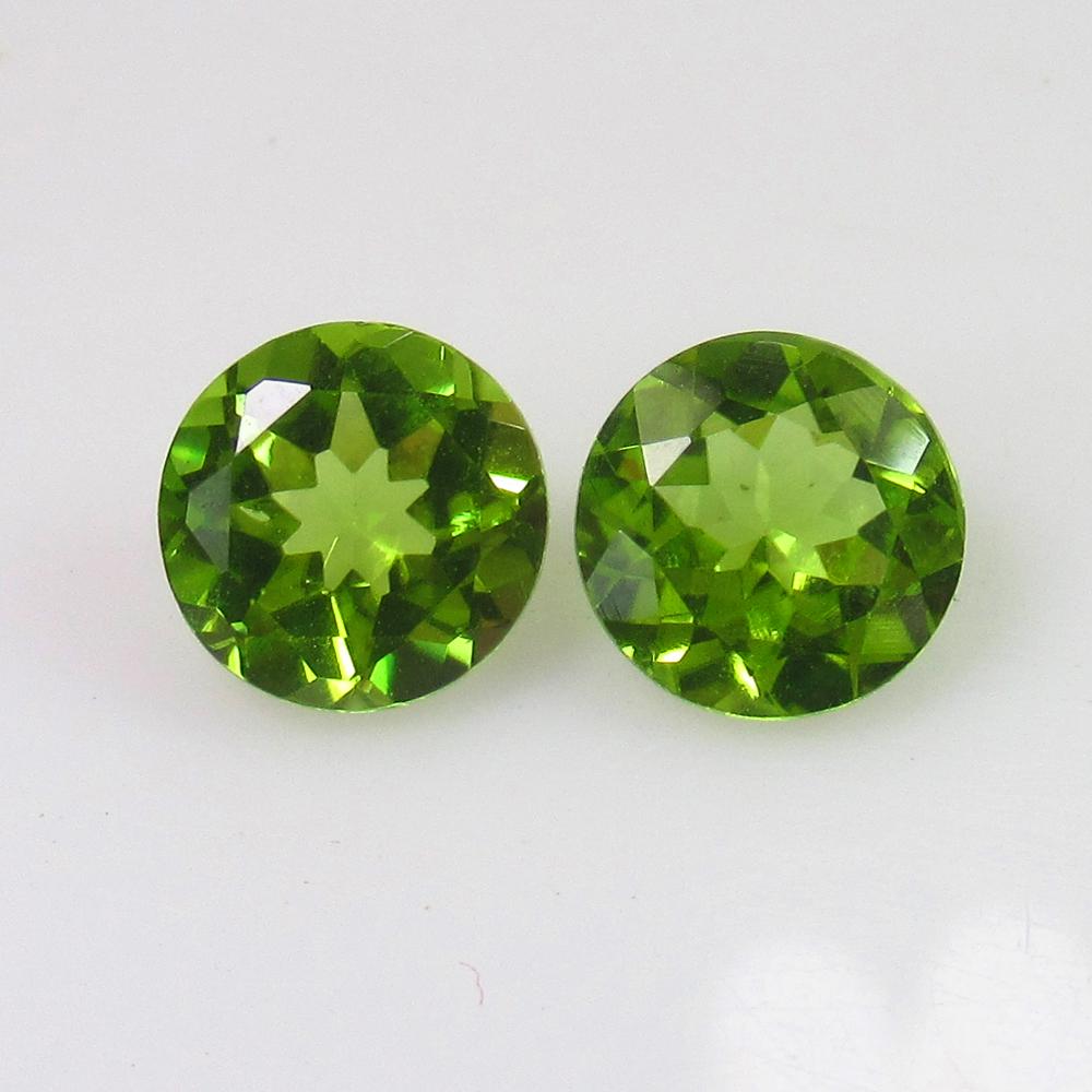 2.45 Ct Natural Pakistan Peridot Round Pair (1 of 2)