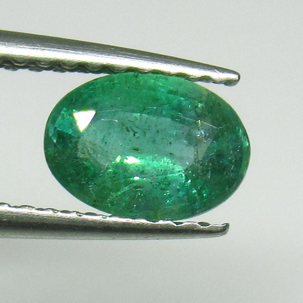 0.75 Ct Natural Zambian Emerald Oval Cut (1 of 2)