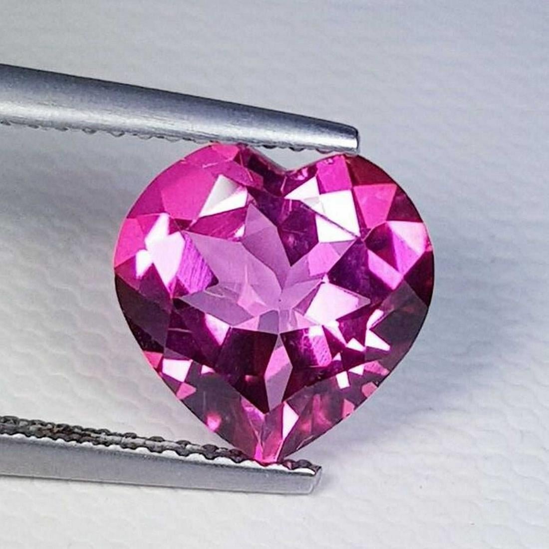 3.64 ct Natural Pink Topaz Heart Cut (1 of 5)