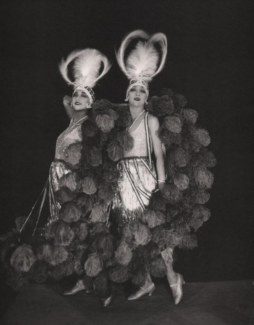 JAMES ABBE - The Dolly Sisters, 1927: Artist: JAMES ABBE Print Title: The Dolly Sisters, 1927 Medium: Photo-lithograph Printed 1980’s in Japan Image size (inches) approx. 8 x 9” Reserve: $25.00 Shipping: Domestic: Flat-rate of $15.00