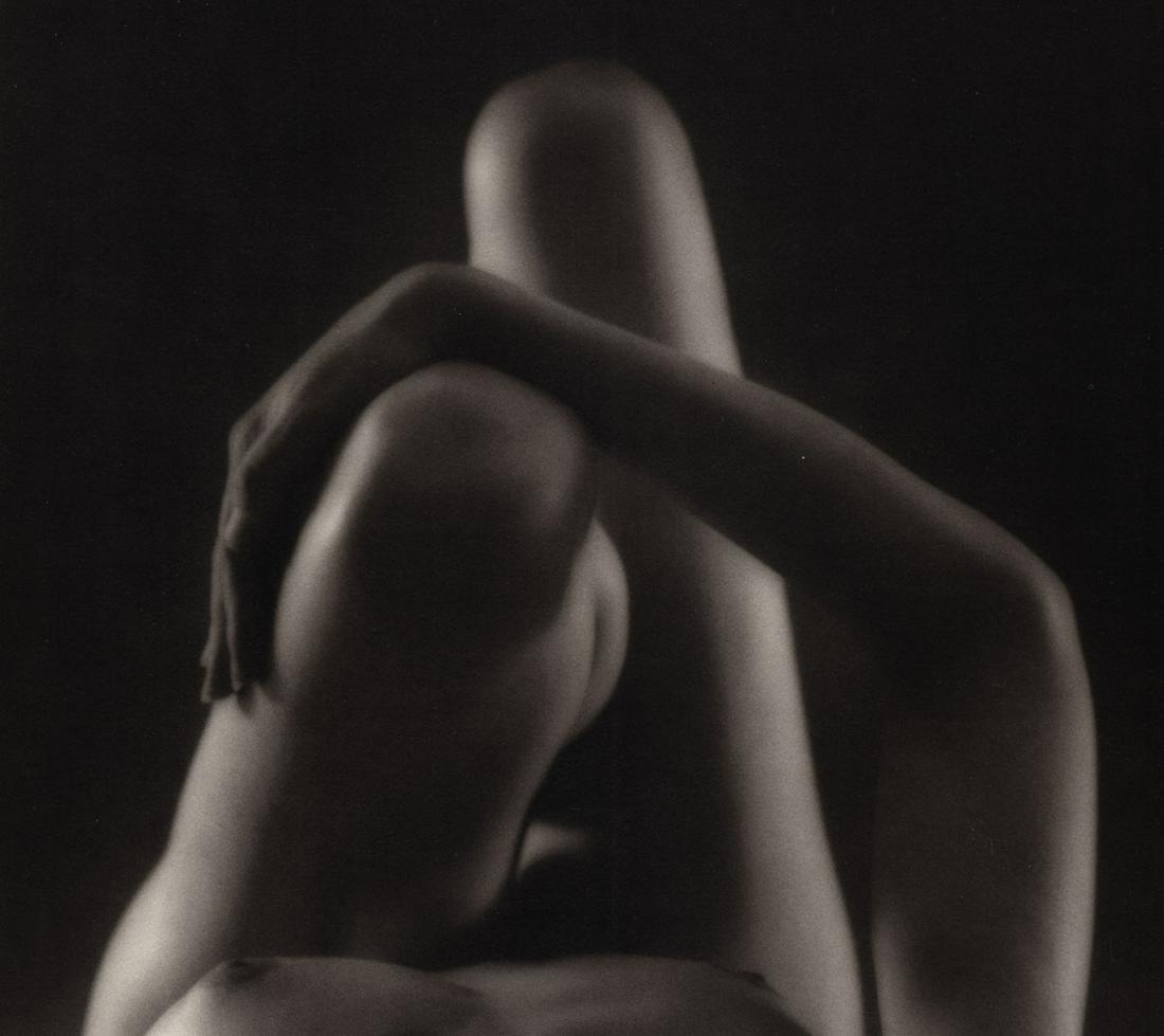RUTH BERNHARD - Knees and Arm, 1976: Artist: RUTH BERNHARD Print Title: Knees and Arm, 1976 Medium: Duotone Photoengraving Printed in USA in 1980’s Image Size approx: 7 x 8” Ruth Bernhard (1905 – 2006), was a legendary San Francisc