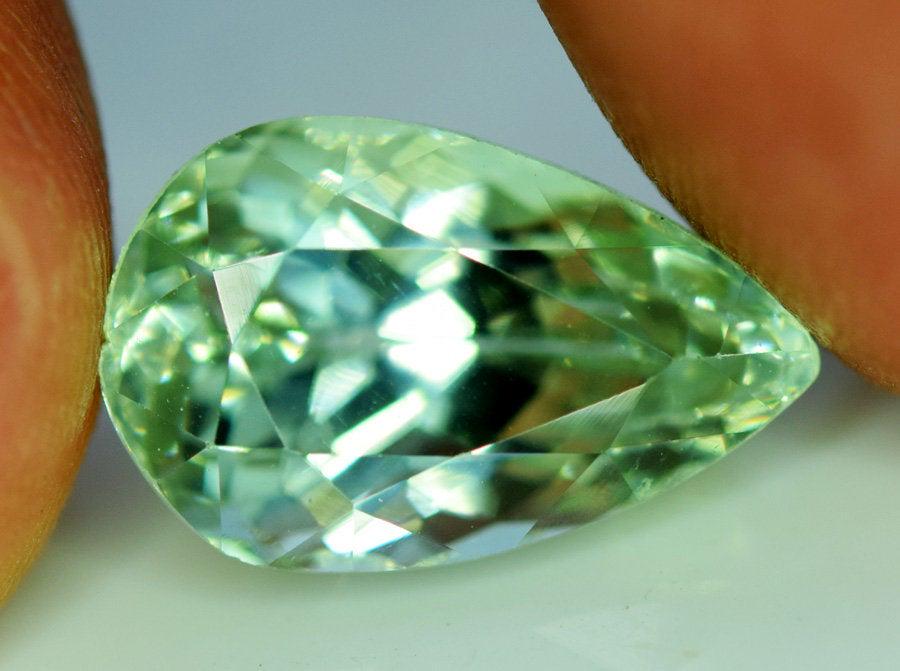 8.75 Carats Very Amazing Kunzite Gemstone From (1 of 4)