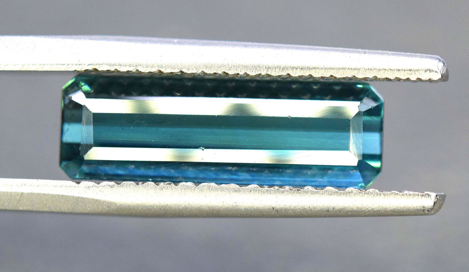 3.60 carats Untreated Indicolite Tourmaline Gemstone - (1 of 6)