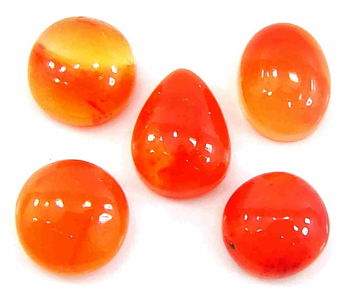 5 Pcs natural orange carnelian cabochon: No Reserve! Title: 5 Pcs natural orange carnelian cabochon Color/Clarity: orange/opaque Gemstone Type: natural/untreated Carat Weights: 21.75 Size/Dimensions: 15x10x4 mm apr. Additional Information: P