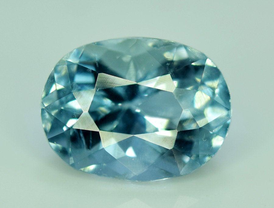 3.05 Carats Top Grade Color Beautiful Blue Aquamarine: Handmade Dimensions Carat weight: 3.05 Description Dimension: 11x8x7 mm Weight: 3.05 carats Treatment: Heated Aquamarine refers to beryl that is pale blue, ligh