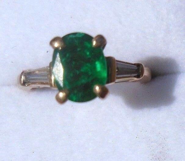fine 14K yellow gold 1.3 carat emerald diamond ring (1 of 6)