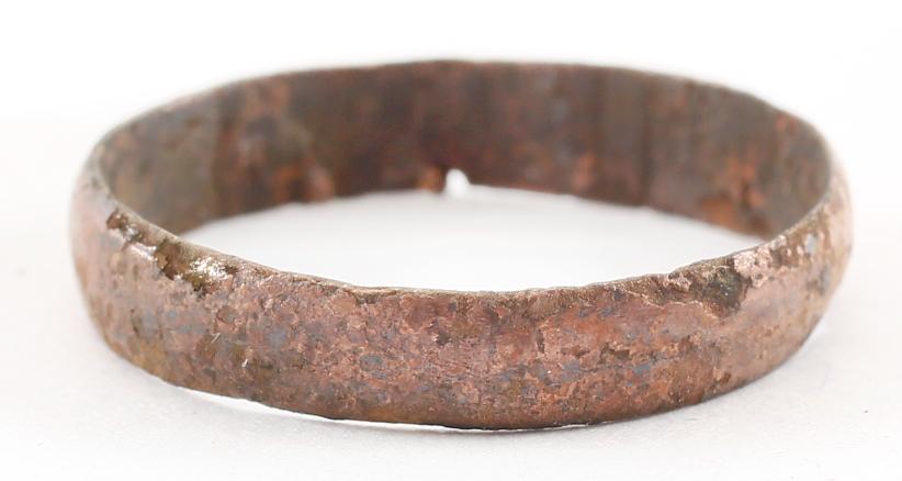 RARE COPPER VIKING RING, 900-1050 AD JEWELRY.: No Reserve! Size 8 ½. Broad band, 4.1mm, with rounded face. Glossy dark red/brown patina. Vikings were expert metallurgists. The use of pure copper is rare and suggests a supernatural significance as