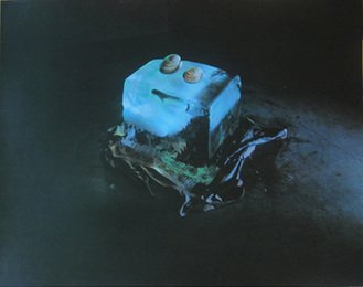 Ed Ruscha - Closed, 1974: Title: Closed, 1974 Artist: Ed Ruscha Medium: Five screenprints in colors with lacquer overprint Dimension: 25 3/4 × 32 3/4 in. Reserve: $2,000.00 Shipping: Domestic: Flat-rate of $120.00 to anywhere
