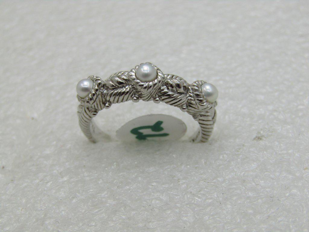 Vintage Judith Ripka Sterling Silver Pearl Ring, Sz.: Vintage Judith Ripka Sterling Silver Pearl Ring, Sz. 10.5. Weight is appx. 6.20 grams. It is 5.8mm across the top of the finger and tapers to 3.3mm at the back of the finger - it has 3 appxl 3mm pearl