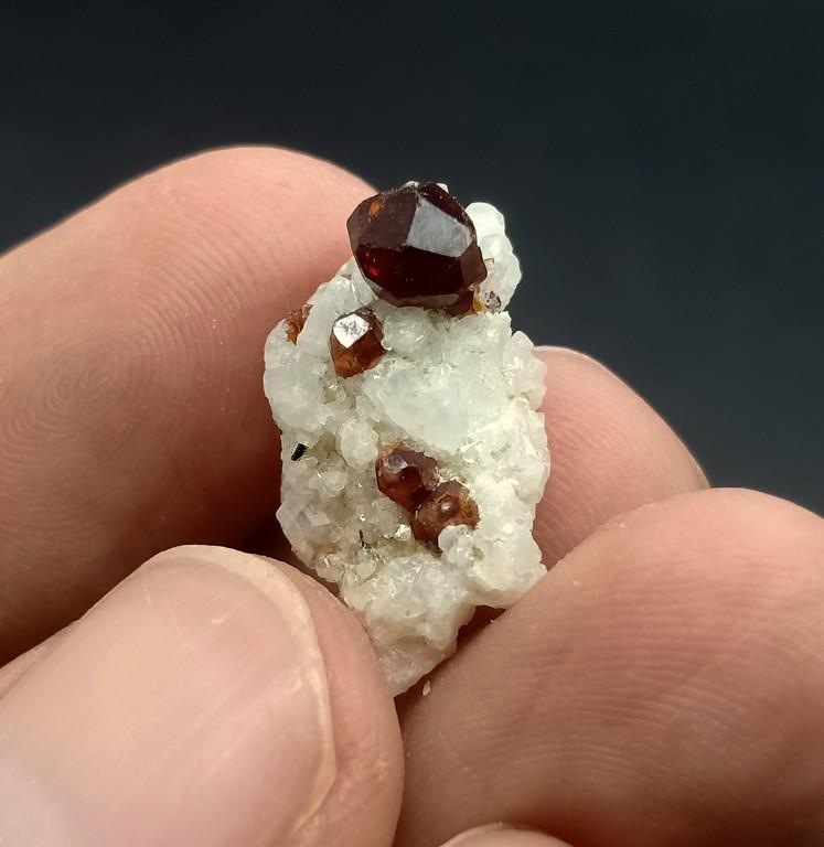 8.60 Carat Very Beautiful Natural Garnet Specimen: Title: 8.60 Carat Very Beautiful Natural Garnet Specimen Treatment: Natural Gemstones: Garnet Weight: 8.60 Ct Size/Dimensions: 19x10x9 mm Origin: Pakistan Reserve: $10.00 Shipping: Domestic: Flat-r