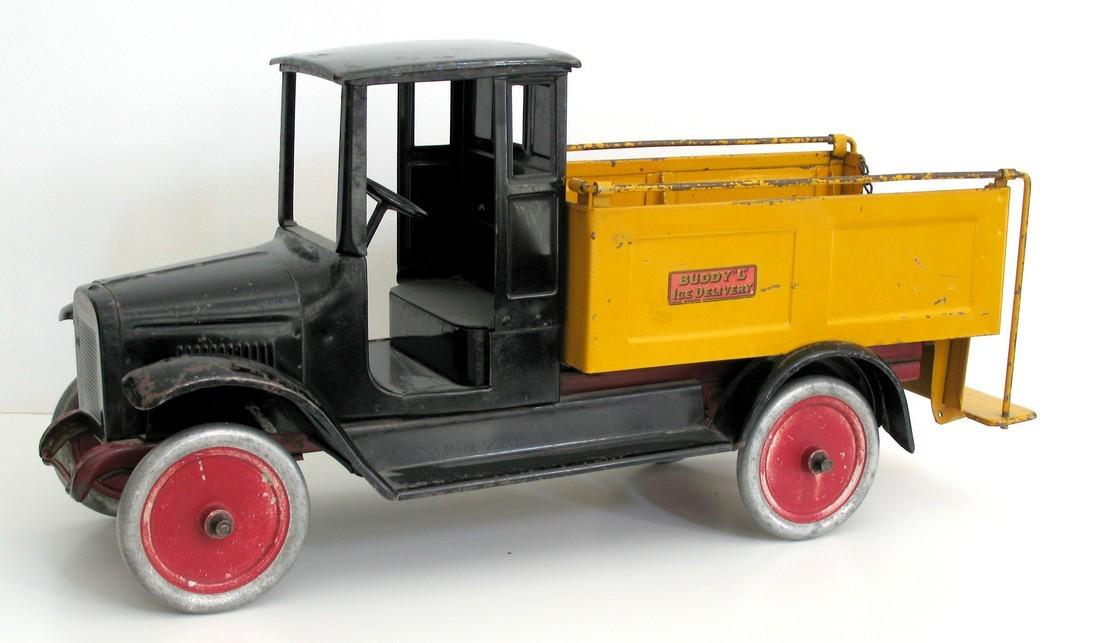 Great Buddy L ice truck. (1 of 5)