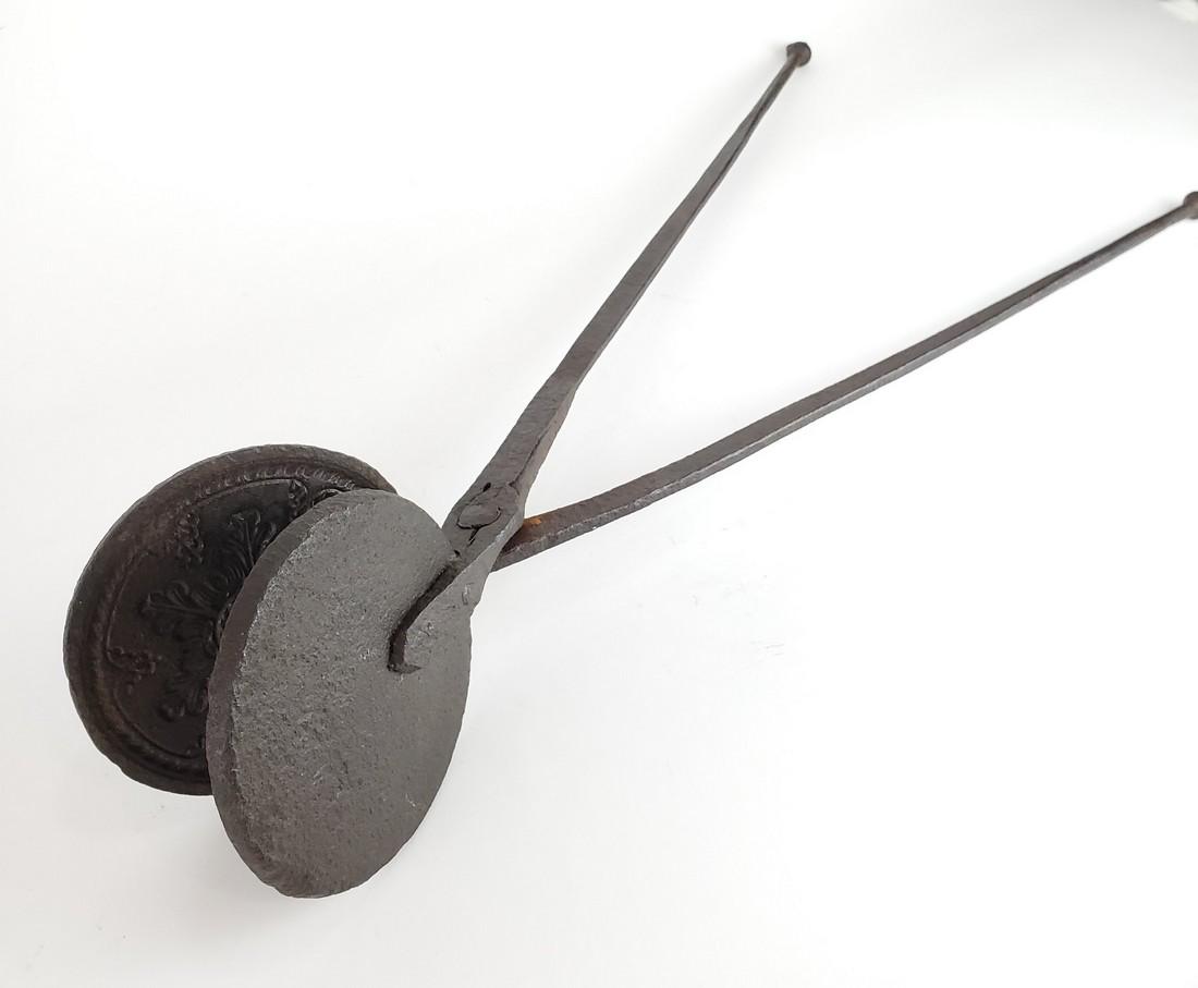18th century Iron Waffle Iron, Pizzelle maker (1 of 5)