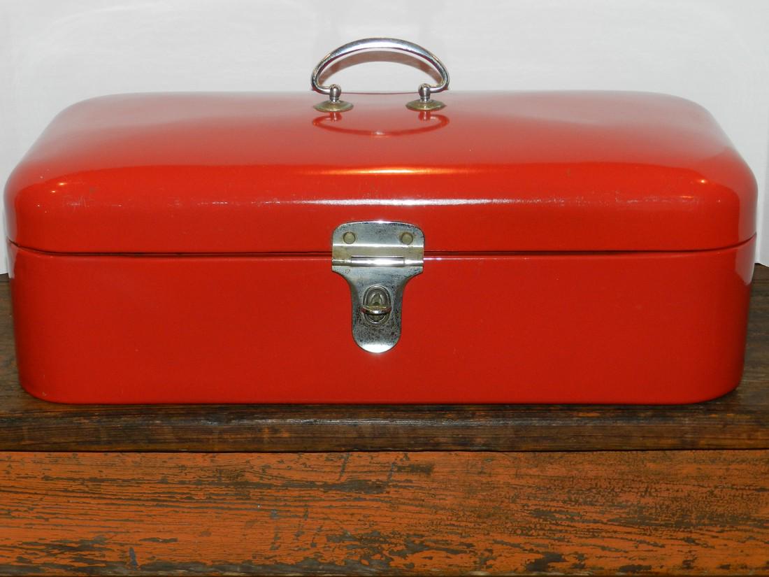 Red Enamelware Bread Box (1 of 4)