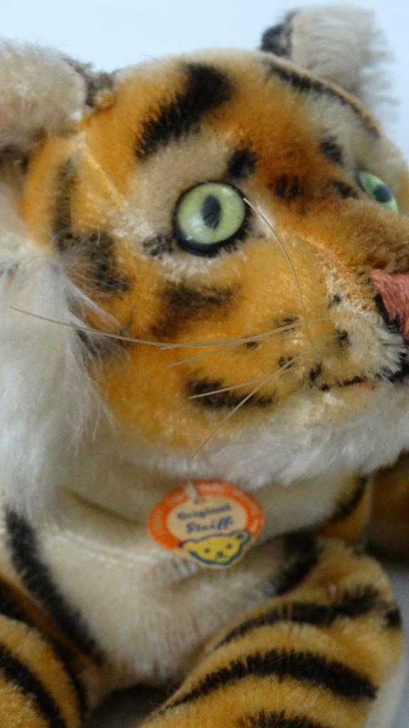 1954 STEIFF LYING BENGAL TIGER PAPER TAG 2317.1 17CM 7 (1 of 12)