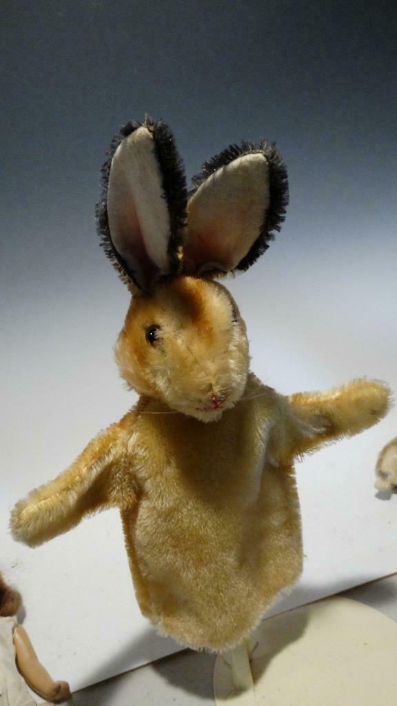 VINTAGE STEIFF 1968-78 6600/17 17CM RABBIT HASE PUPPET (1 of 12)