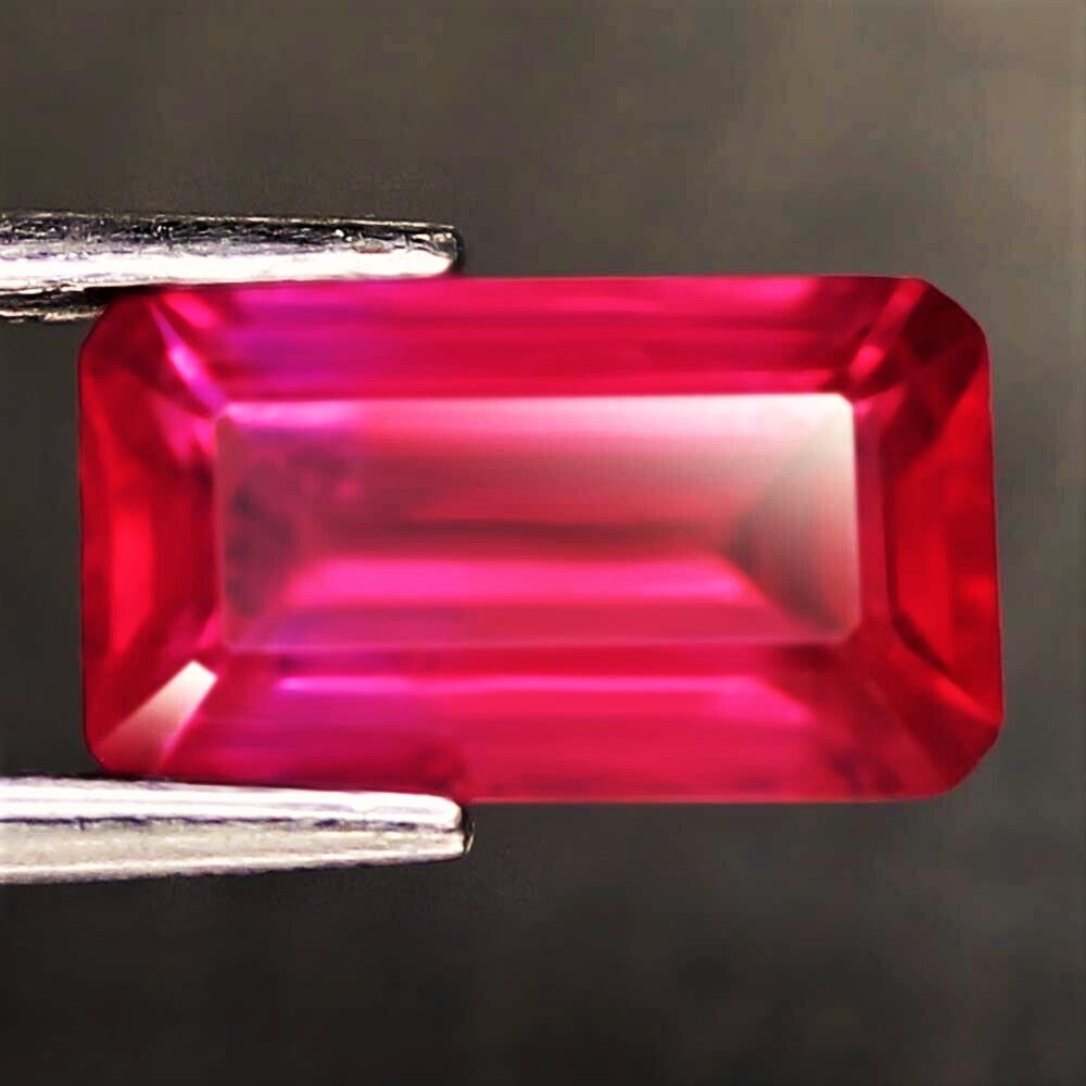 1,11 cts Natural Octagon Blood Red ruby (1 of 3)