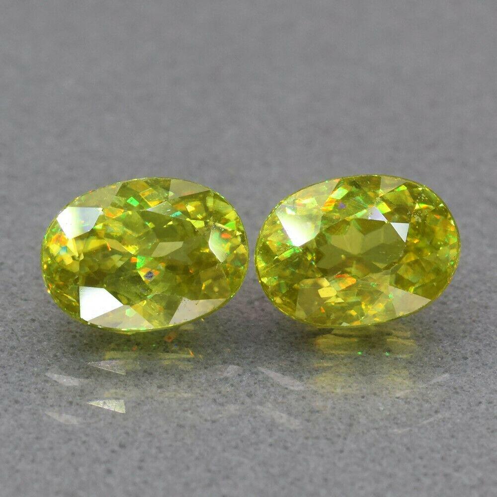 pair! natural greenish yellow sphene-2,50 ct 1,2 (1 of 2)