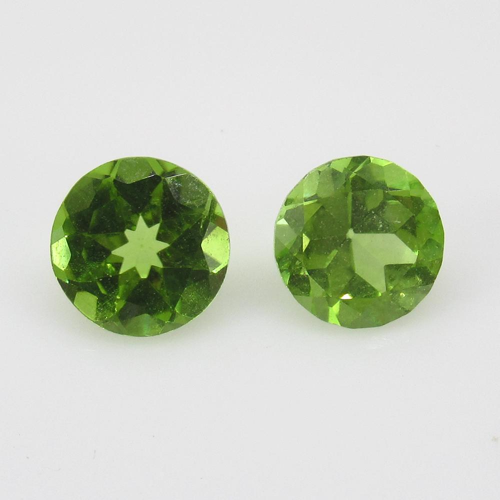 2.66 Ct Natural Pakistan Peridot Round Pair (1 of 2)