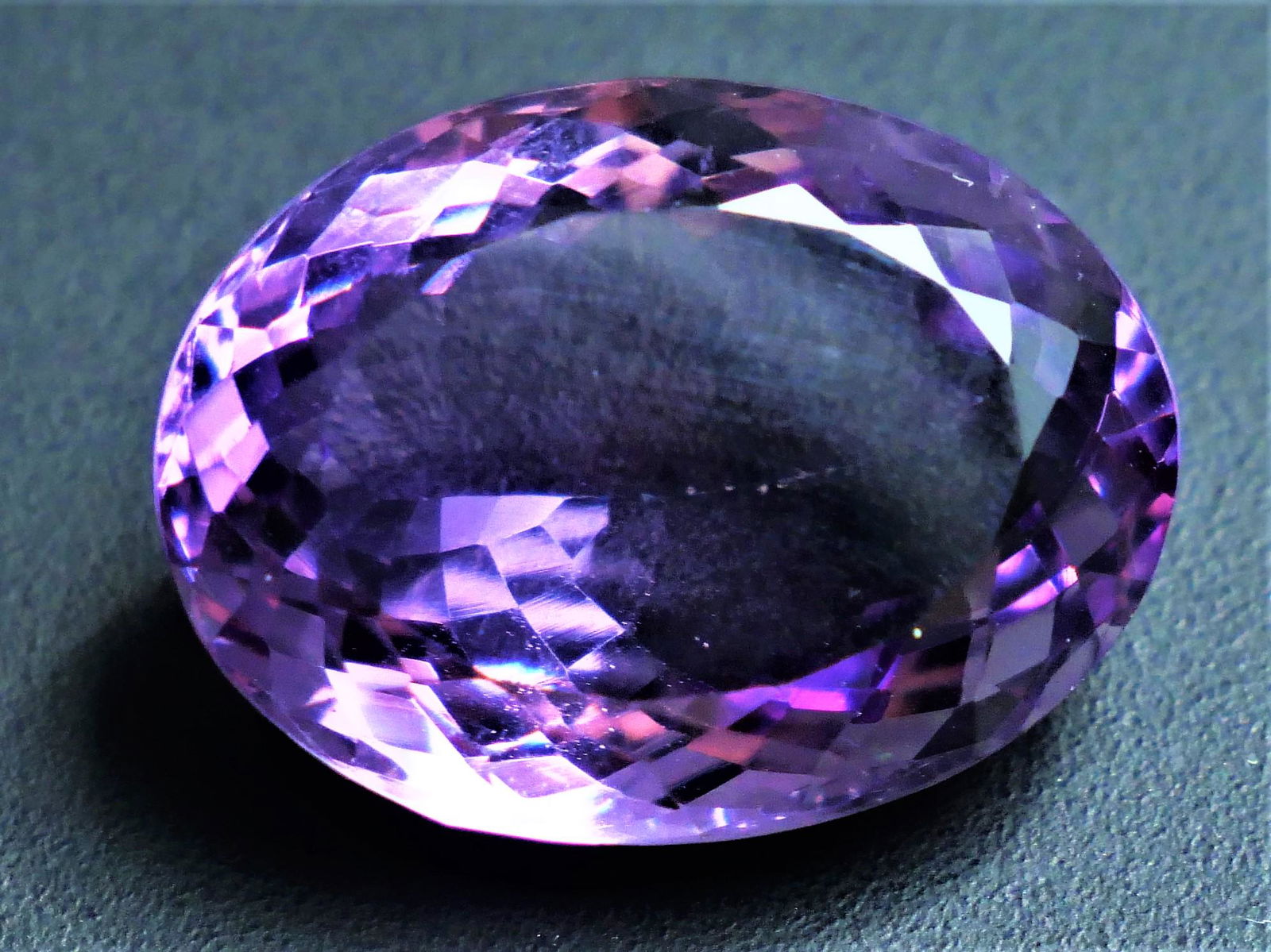 AMETHYST 15.59 ct CERTIFIED IGI (1 of 2)