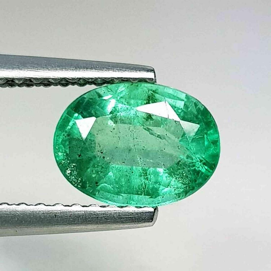 1.30 ct Natural Emerald Oval Cut (1 of 6)