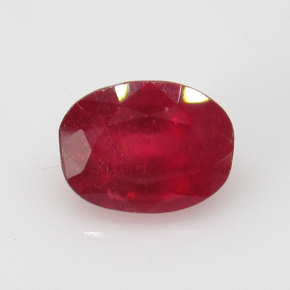 2.11 Ct Natural Mozambique Pinkish Red Ruby Oval Cut (1 of 2)