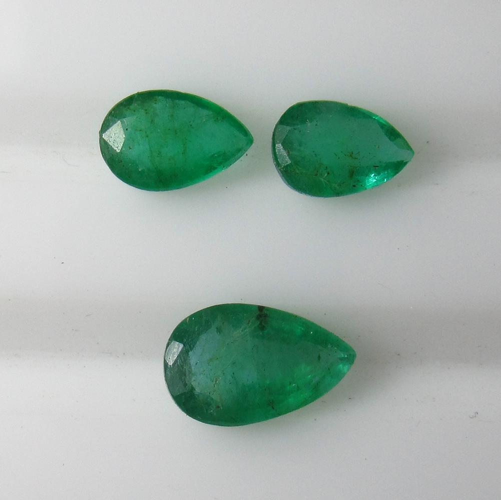1.29 Ct Natural 3 Zambian Emerald Pear Set (1 of 2)