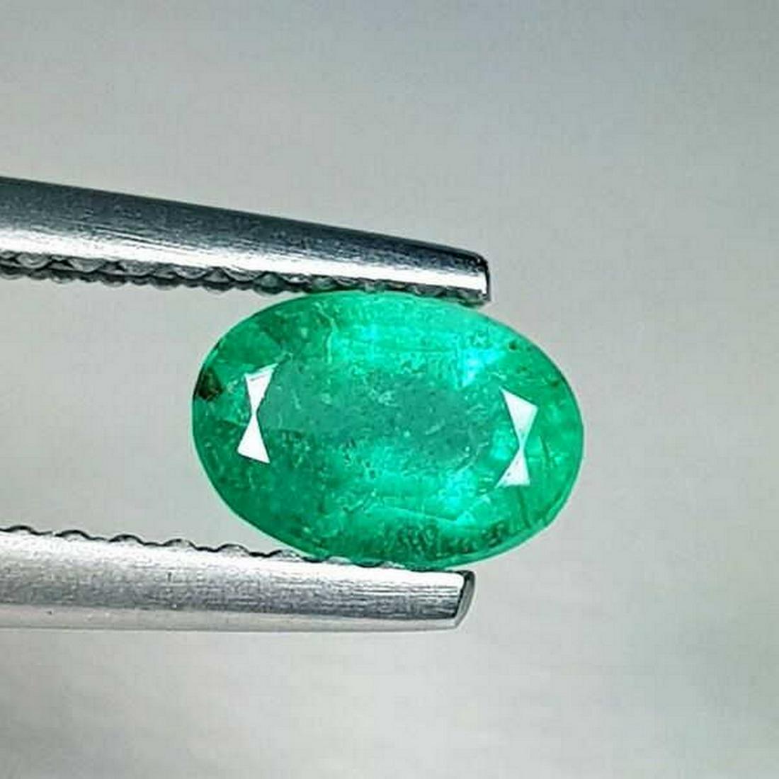 Natural Emerald Oval Cut 0.60 ct (1 of 5)