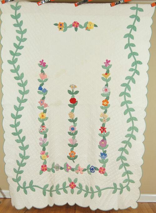 Vintage Floral Vine Applique Antique Quilt (1 of 12)