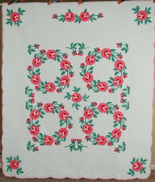 Vintage 40's Rose Wreath Antique Quilt (1 of 8)