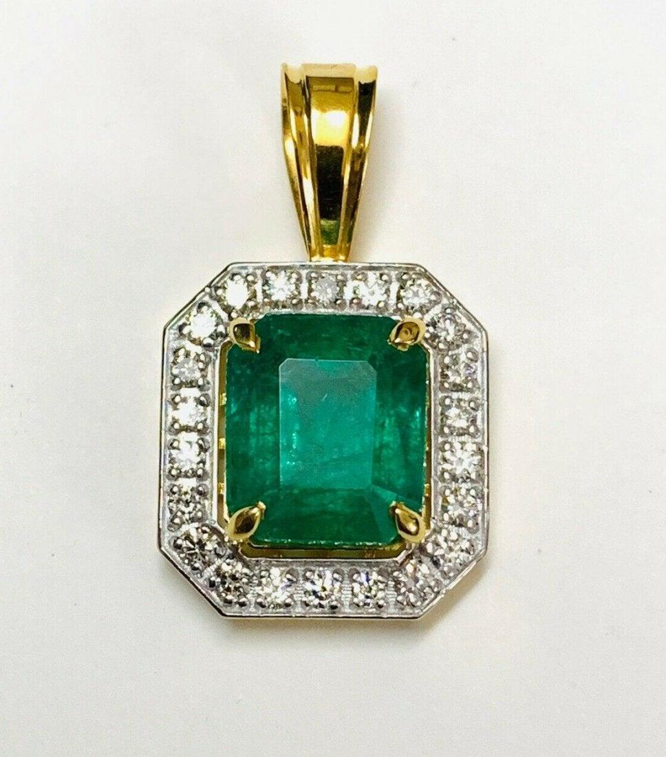 Natural 8.72 cwt Emerald & Diamond 14 Kt Gold Pendant (1 of 5)