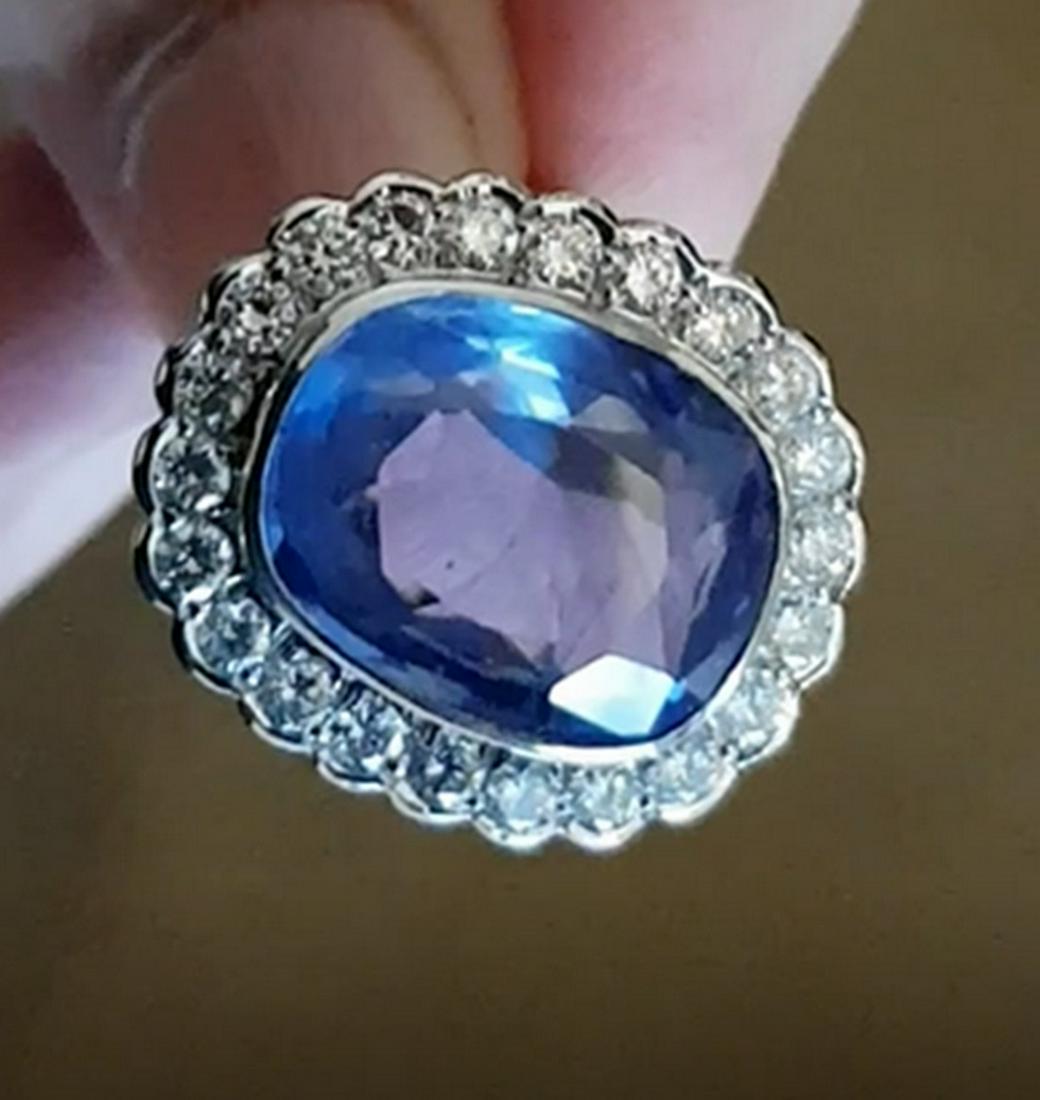 A rare GIA 11.92ct natural blue sapphire & diamond ring (1 of 8)