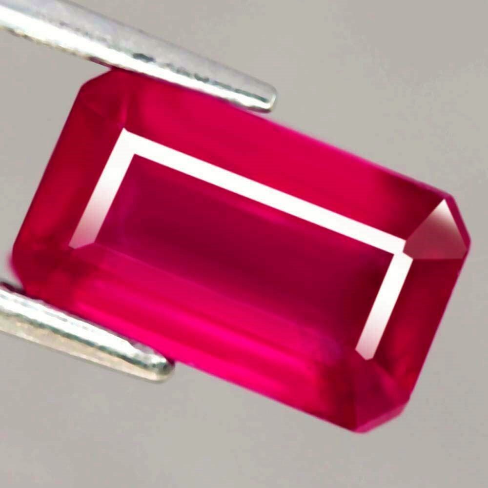 2,33 cts Natural Octagon Pink Red ruby (1 of 3)
