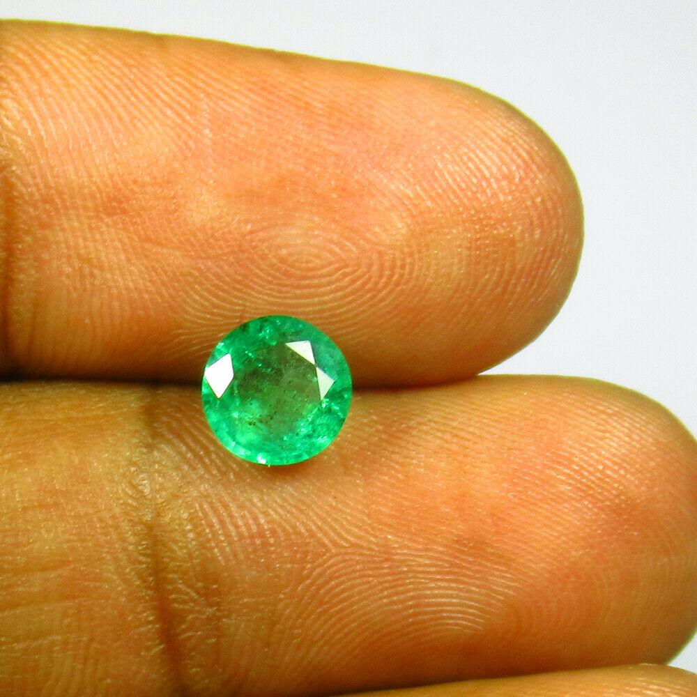 1.13 Ct Natural Zambian Emerald Round Cut (1 of 3)