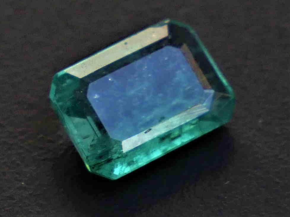EMERALD 0.78 CT **CERTIFIED IGI** (1 of 2)