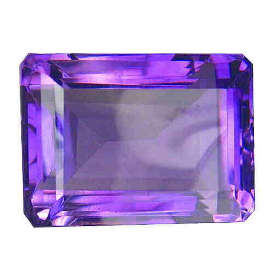 Locket size purple amethyst: Title: Locket size purple amethyst Color/Clarity: purple/VVS Gemstone Type: natural/untreated Carat Weights: 18.61 Size/Dimensions: 17.54 x 12.80 x 10.02 MM Additional Information: octagon/Please ,not