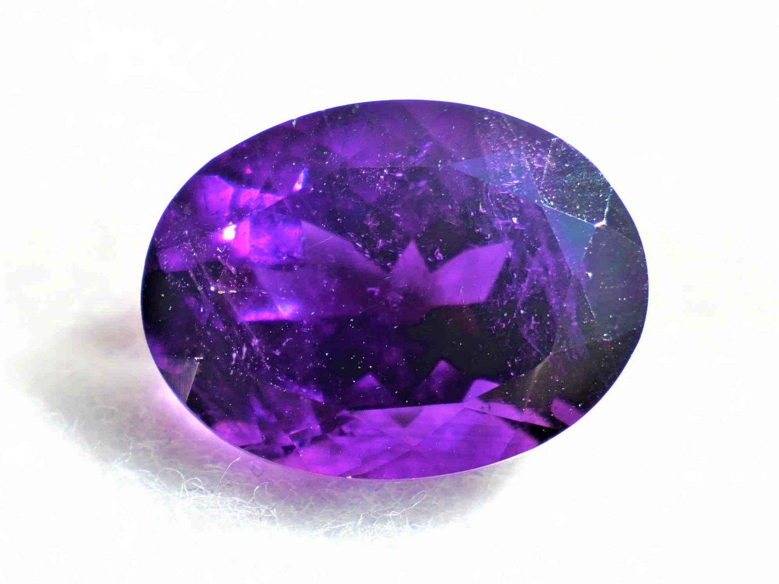 AMETHYST 9.66 **TOP QUALITY DEEP PURPLE** (1 of 2)