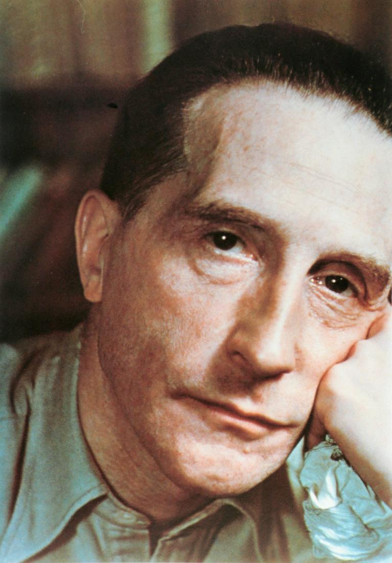 Gisele Freund,Portrait of Marcel Duchamp, 1939: Artist: Gisele Freund Title: Portrait of Marcel Duchamp, 1939 Date Printed: 1989 Medium: Photolithograph Printer Location: Germany Dimensions: 32x22.5 cm - 12.6 x8.86 inch Additional Information: Moun