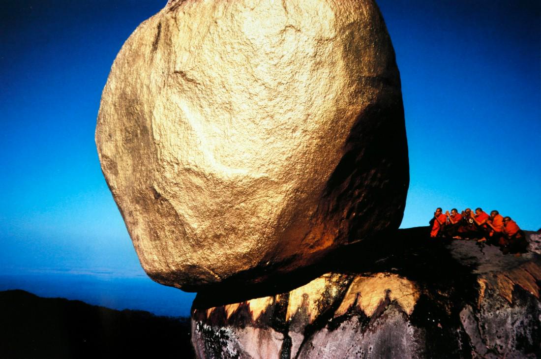 Hiroji Kubota,Swhe Pyi Daw Rock. Mon, Myanmar, 1978 (1 of 1)