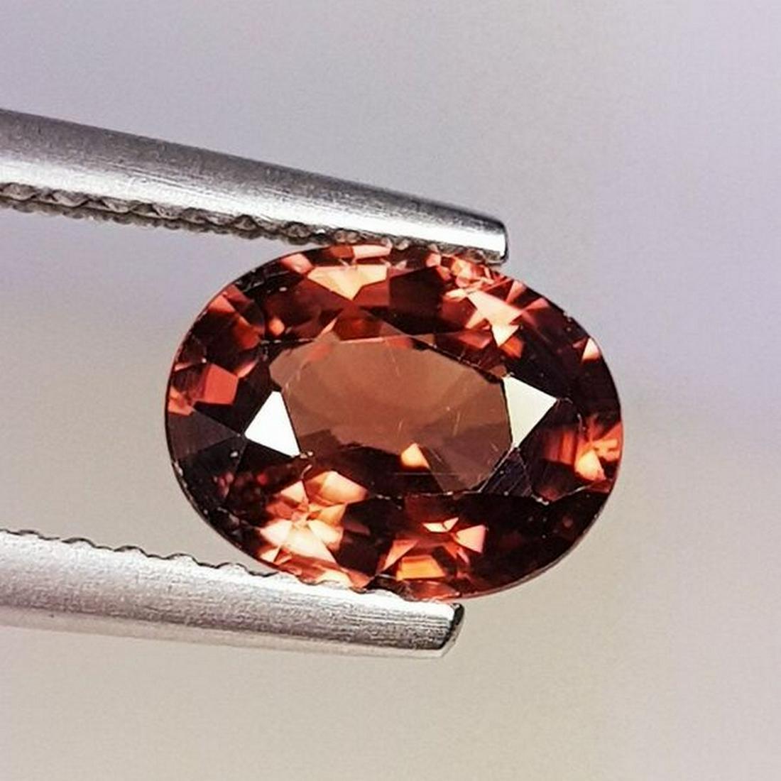 1.76 ct Natural Zircon Oval Cut: No Reserve! Title: 1.76 ct Natural Zircon Oval Cut Color/Clarity: VVS Gemstones: Loosegemstone Carat Weights: 1.76 Size/Dimensions: 7.80 x 6.00 x 3.50 Additional Information: Oval - Cambodia Shipping: