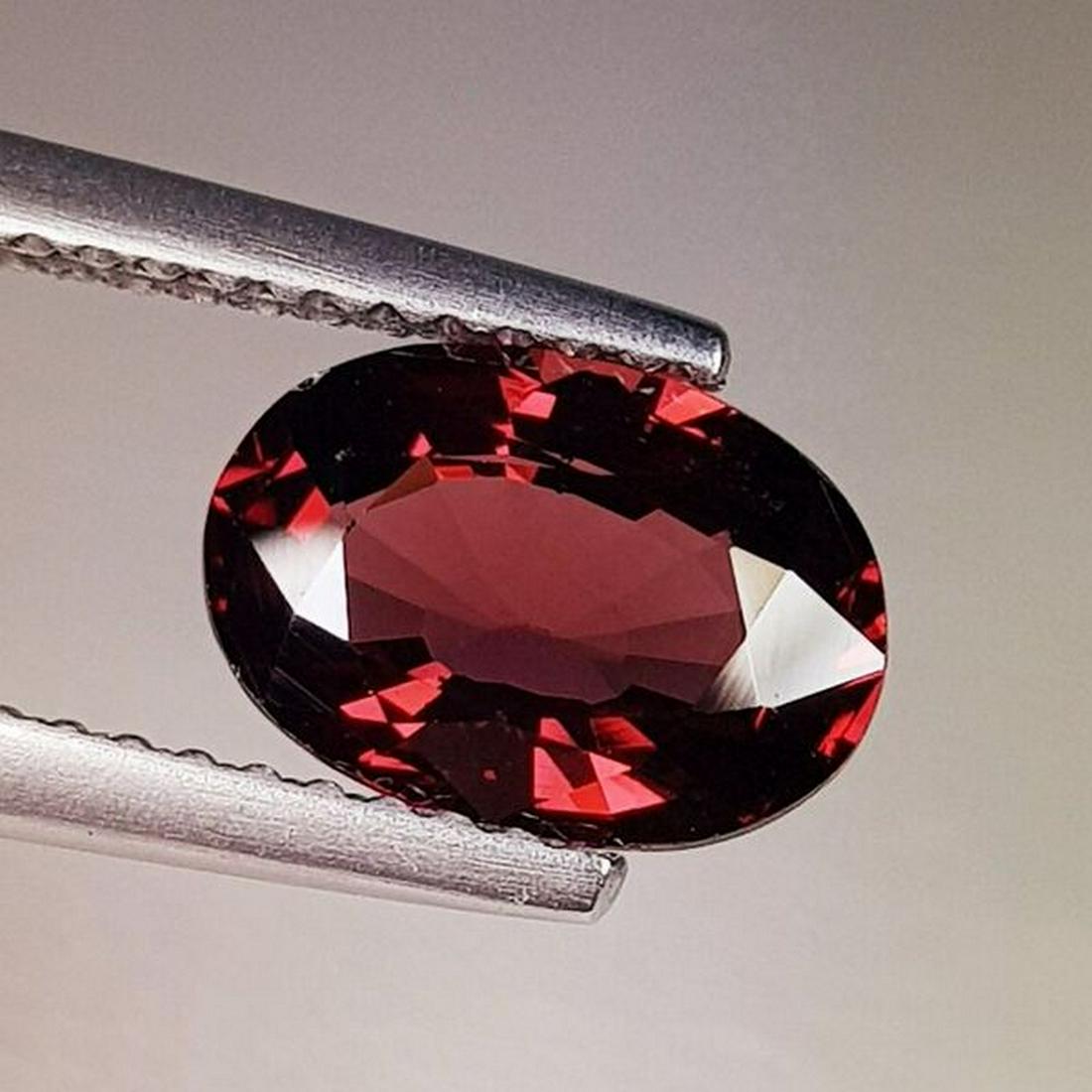 Natural Rhodolite Garnet Oval Cut 2.05 ct: No Reserve! Title: Natural Rhodolite Garnet Oval Cut 2.05 ct Color/Clarity: VVS - VS Gemstones: Gemstones Carat Weights: 2.05 Size/Dimensions: 9.10 x 6.40 x 3.90 Additional Information: Oval - Burma S