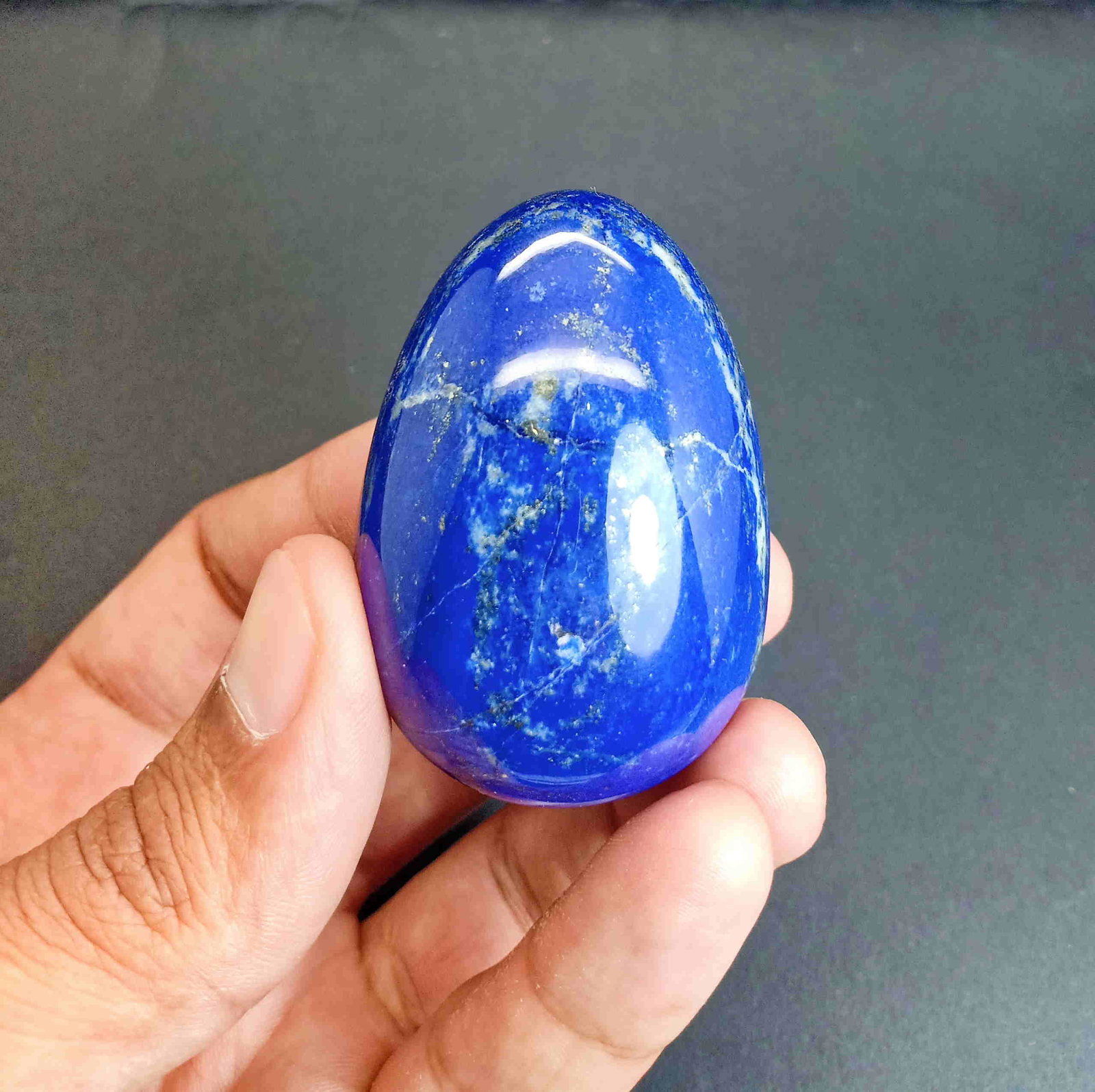 112 Gram Intersting Lapis Lazuli Egg: Title: 112 Gram Intersting Lapis Lazuli Egg Treatment: Natural Gemstones: Lapis Lazuli Egg Weight: 112 Gram Size/Dimensions: 52x35x35 mm Origin: Pakistan Reserve: $15.00 Shipping: Domestic: Flat-rate