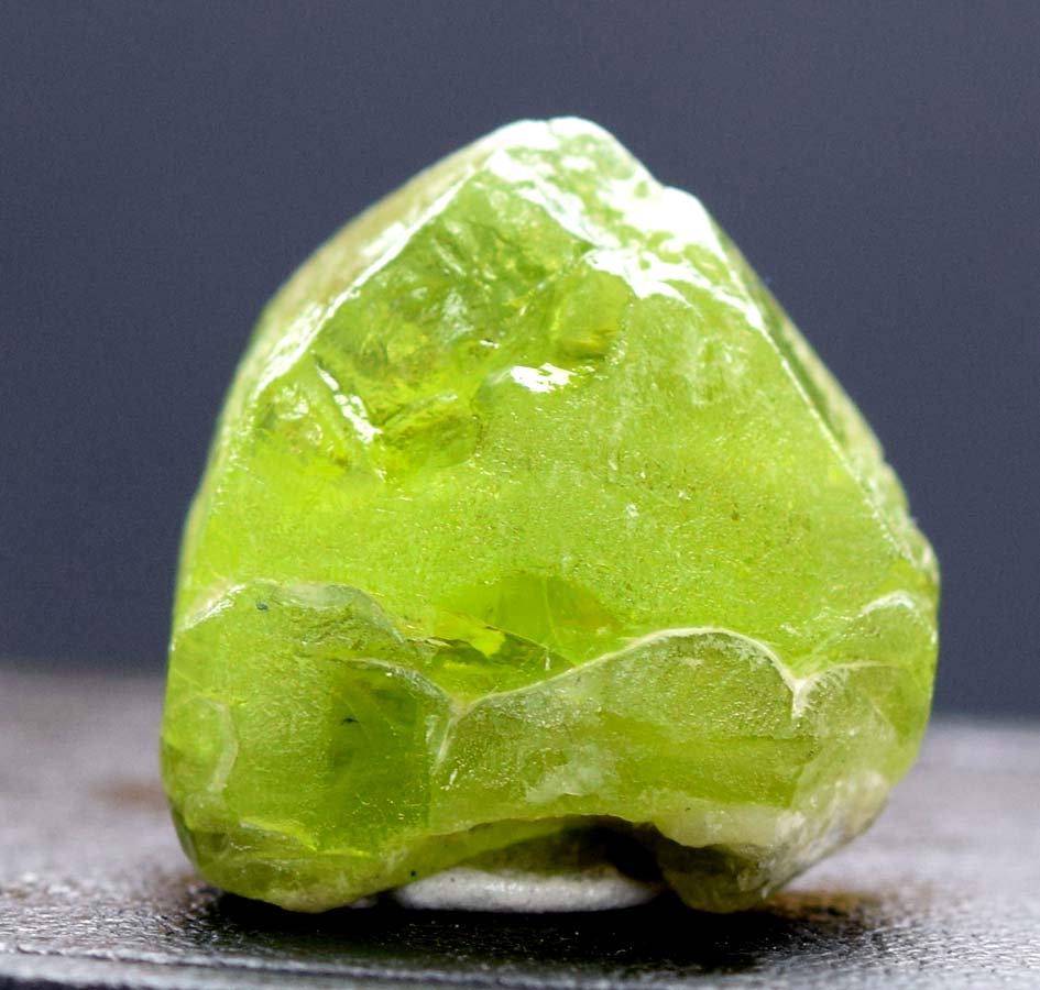 Peridot Natural Crystal ~ Terminated And Undamaged: Handmade Material Gem type: Peridot Dimensions Carat weight: 40.10 Description Peridot Natural Crystal ~ Terminated And Undamaged Crystal - From S
