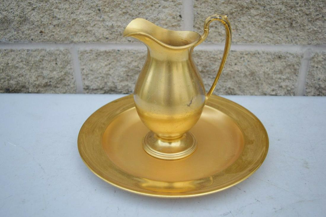 Fine Older Vintage Gold Plated Ewer & Basin Set +: This is a fine vintage Ewer & Basin set as shown (Lavabo Set) All gold plated The basin bowl is 10 1/8" diameter The ewer is 7 1/8" ht. A nice older vintage set Used for years and ready for many more