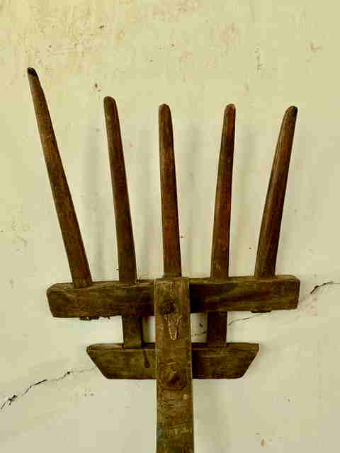 Primitive Farm Fork (1 of 3)